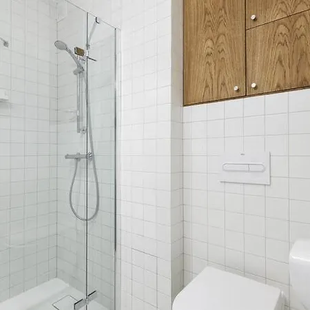 Apartment Concierge *